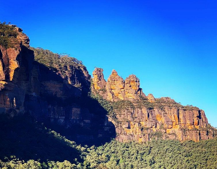 blue mountains